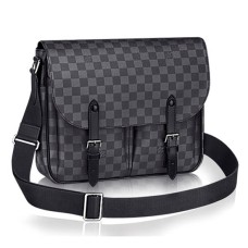 L Vuitton N41500 Christopher Messenger Bag Damier Graphite Canvas